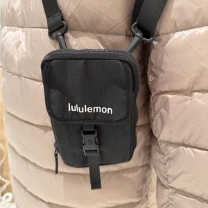 lululemon crossbody